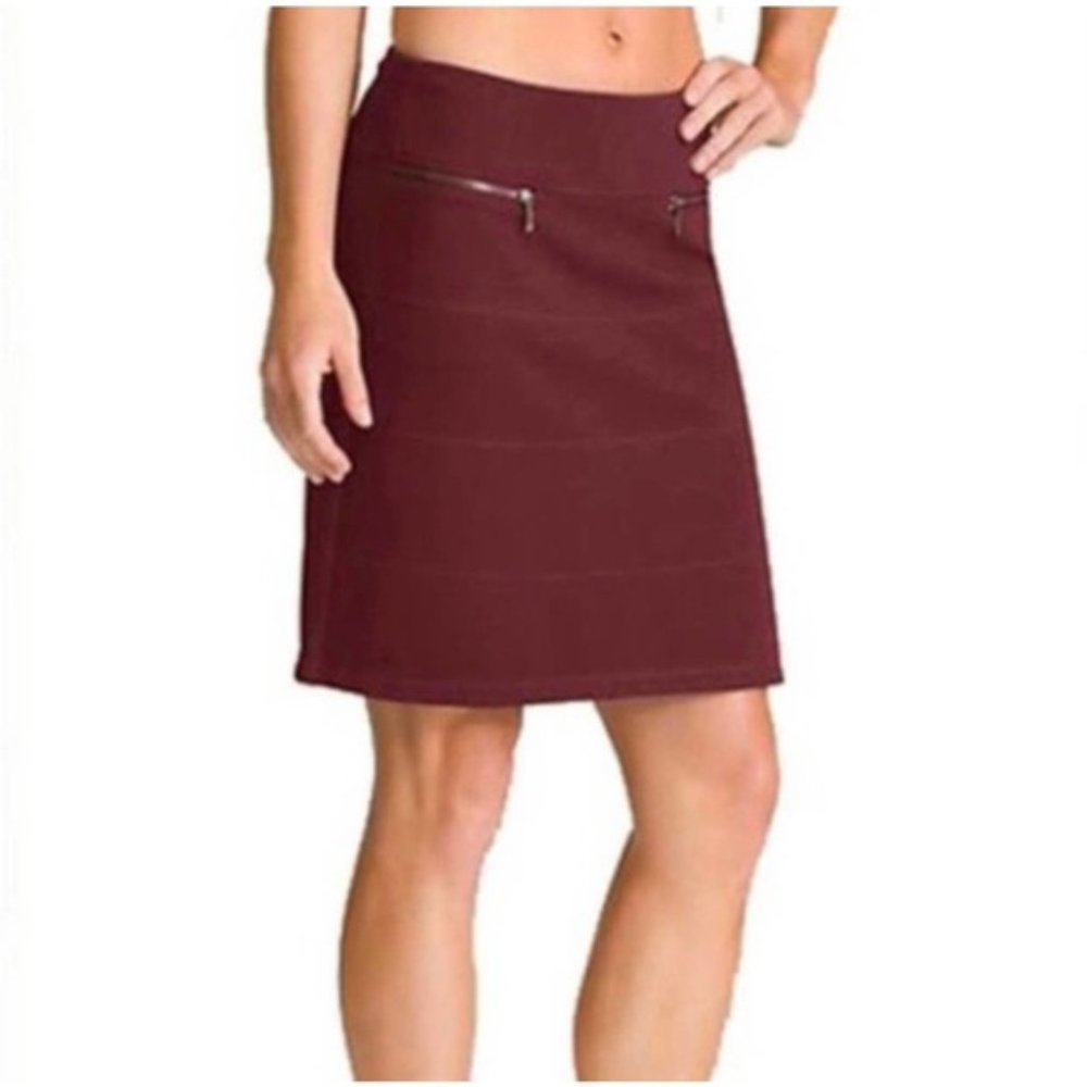 ATHLETA Sz SMALL Women Burgundy Ponte Knit Activewear Skirt Strata Knit A Line